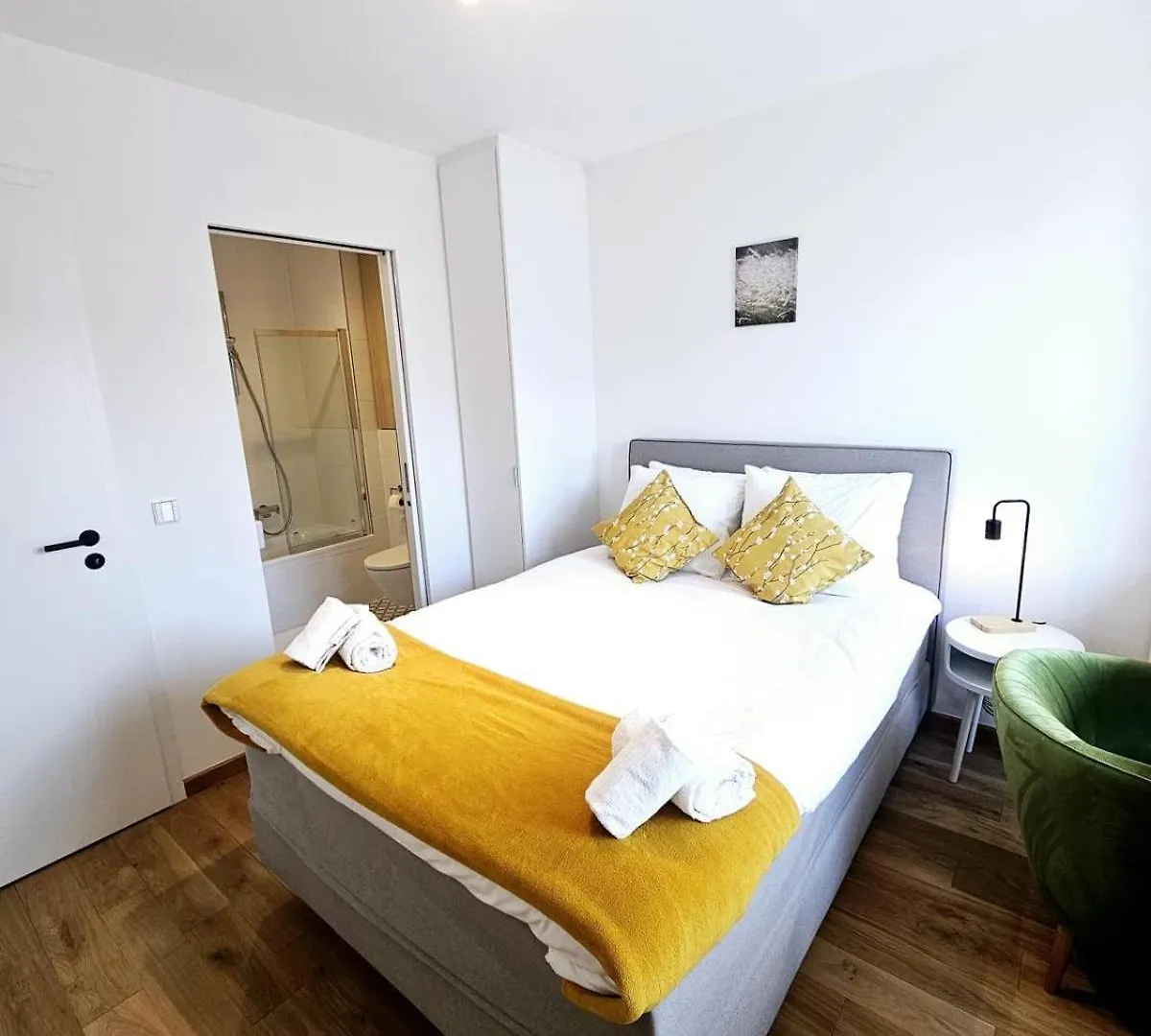 Spacious 3 Bedroom With Large Terrace And Parking-Shut1 Schuttrange